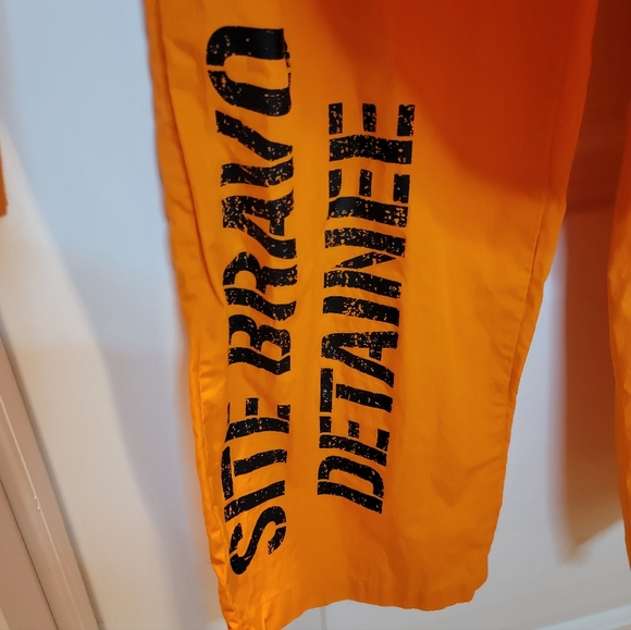 Harley Quinn Suicide Squad Cosplay Costume Jailhouse Size XL 2 Piece Set - Picture 3 of 12